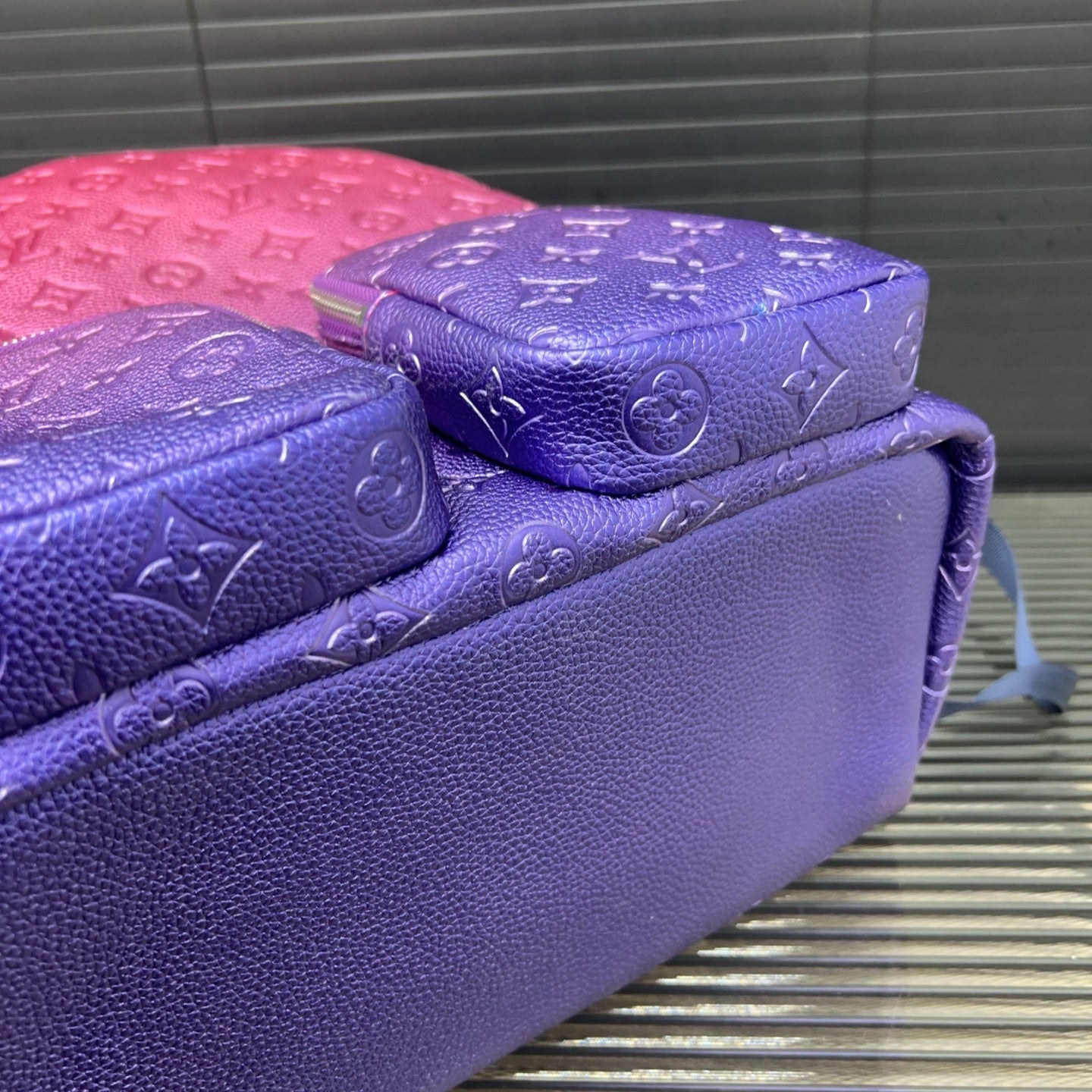 【ルイヴィトン】◆ネオングラデーション|定番でありながら新しい感覚を演出♪春季限定、在庫残りわずか!