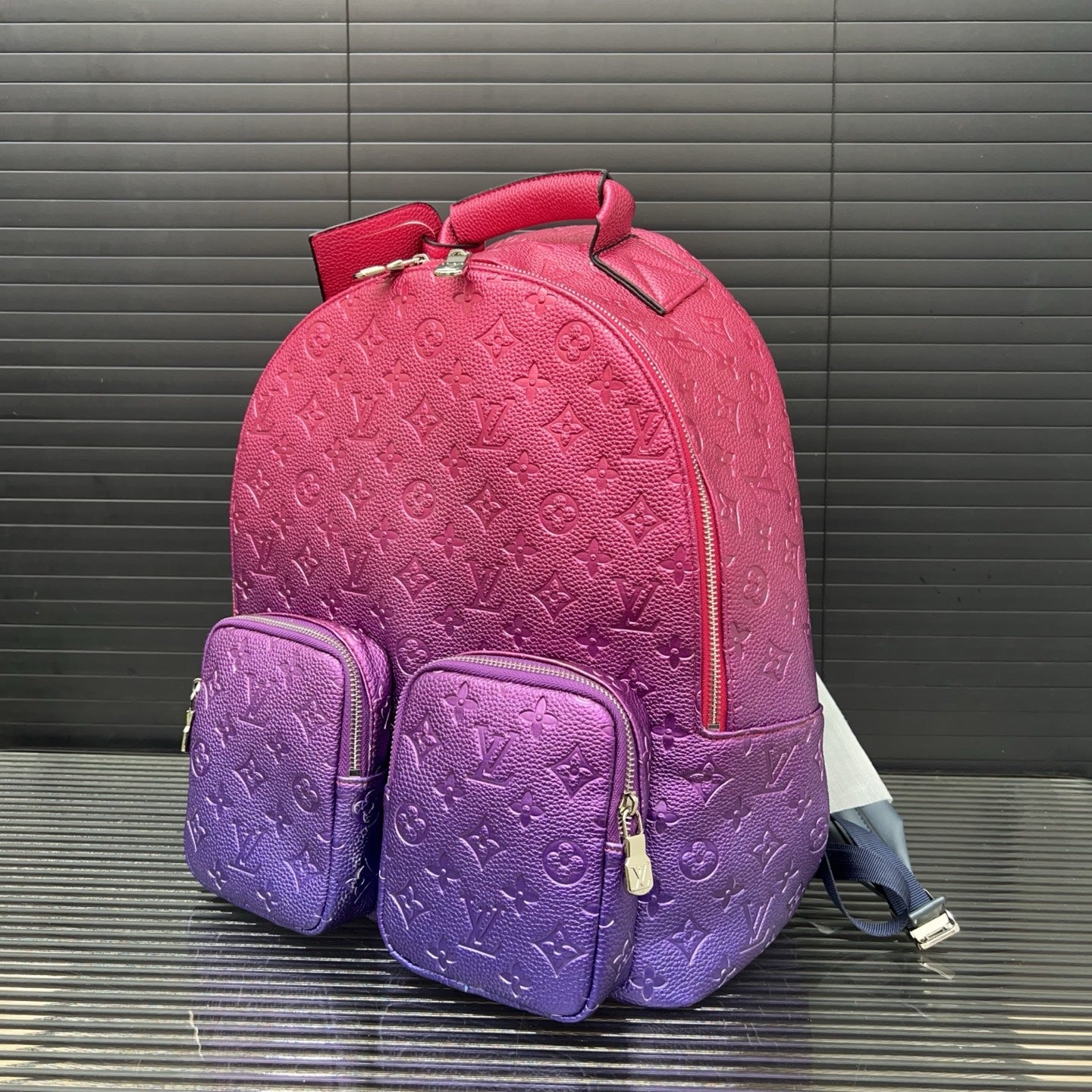 【ルイヴィトン】◆ネオングラデーション|定番でありながら新しい感覚を演出♪春季限定、在庫残りわずか!