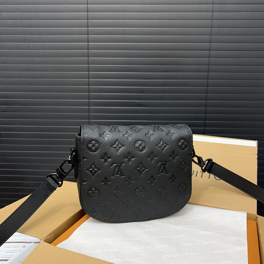 【ルイヴィトン】♢斜挎バッグ|トレンド感満載、春の桜観賞にもぴったり♪即将售罄!